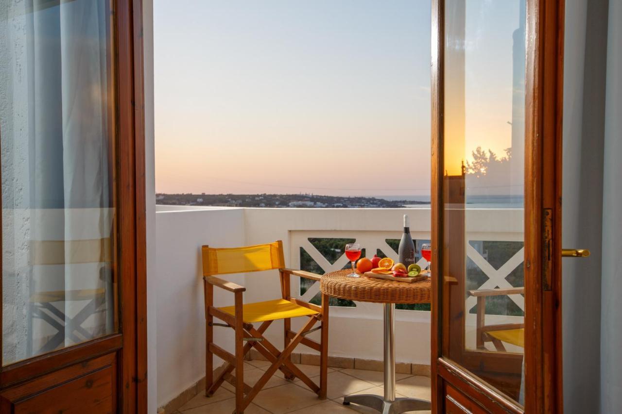 Romantica Hotel Apartments แอร์ซอนิสซอส ภายนอก รูปภาพ