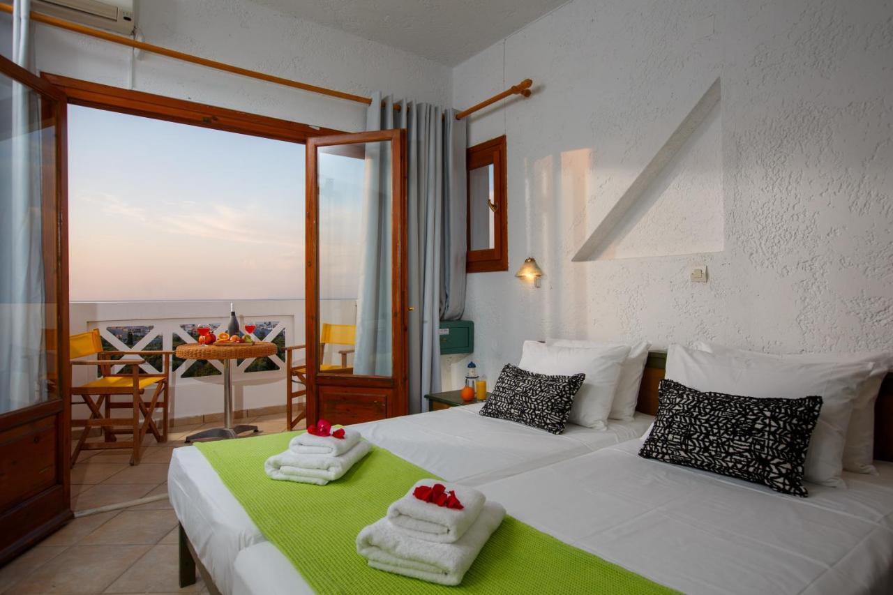 Romantica Hotel Apartments แอร์ซอนิสซอส ภายนอก รูปภาพ